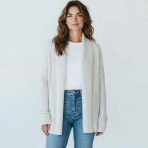 A NEW DAY CREAM/GRAY CARDIGAN SZ.M EUC.